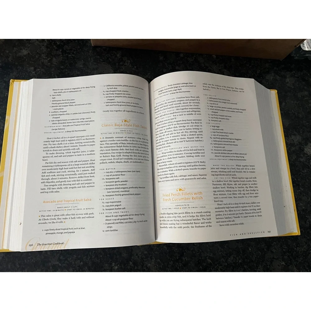 The Gourmet Cookbook by Ruth Reichl, 1000+ Recipes, Cooking & Food VTG 2004‎